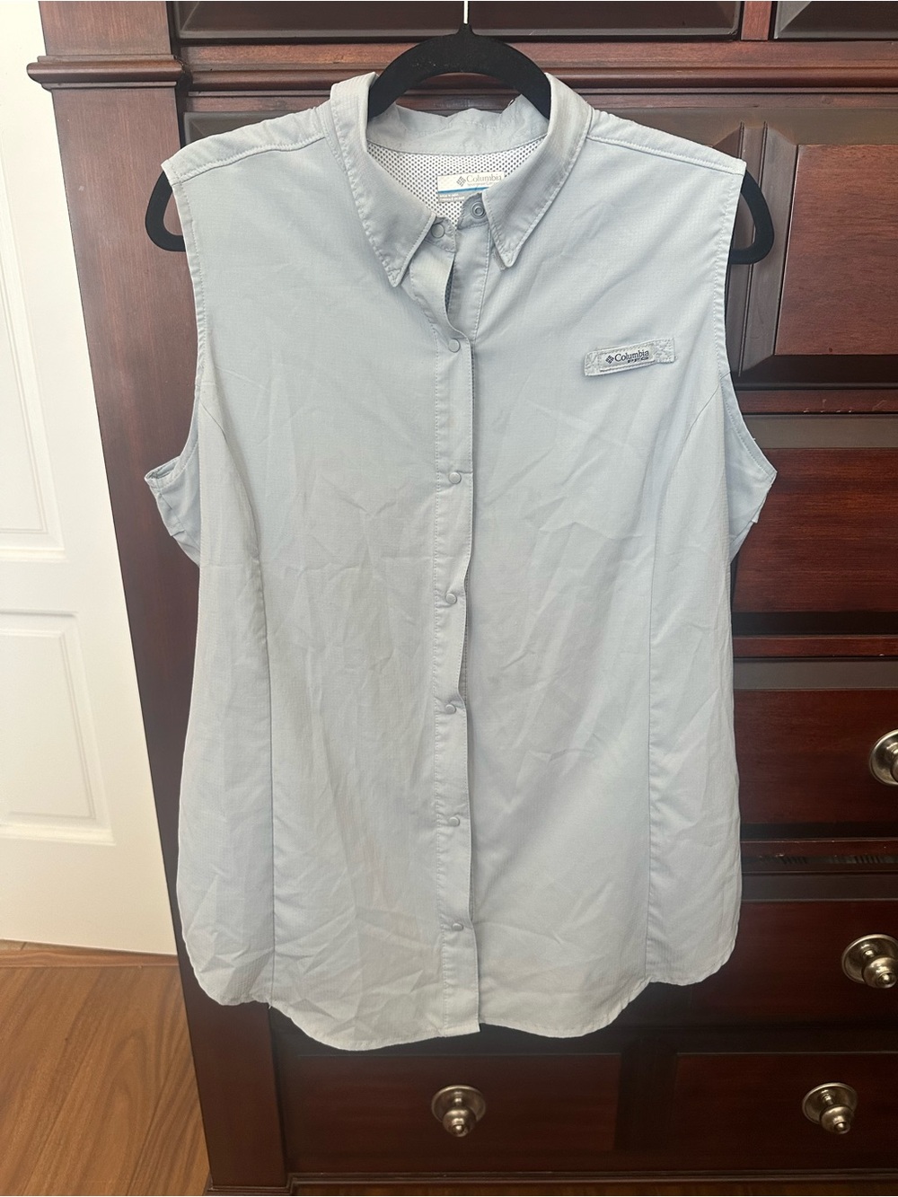 Columbia Women's XL Sleeveless Button-Up Shirt Vest